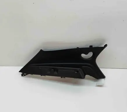 BMW X2 F39 (C) pillar trim 7426401