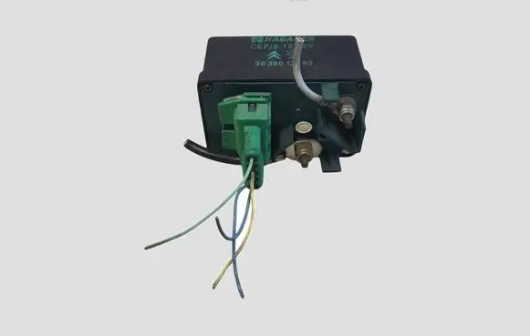 Citroen C5 Glow plug pre-heat relay 9639912580
