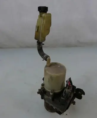 Mazda 3 I Power steering pump 044150656