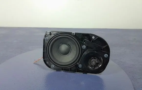 BMW 5 F10 F11 Subwoofer speaker 9239145