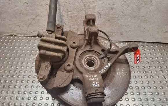 Citroen C4 II Front wheel hub spindle knuckle S17986005 P57