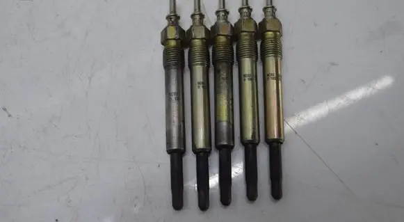 Mercedes-Benz C W202 Glow plug 0100226235