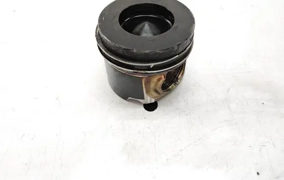 Piston