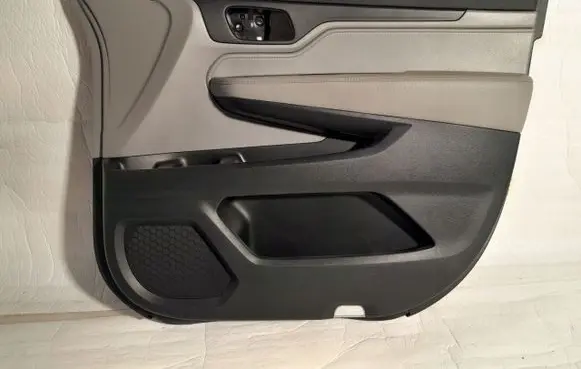 Volkswagen Transporter - Caravelle T4 Front door card panel trim 83500