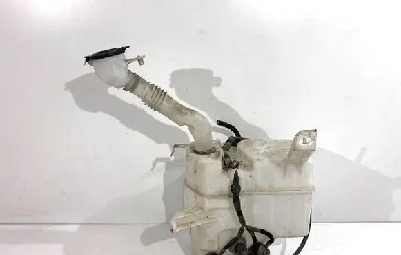 Lexus CT 200H Windshield washer fluid reservoir/tank 060851376