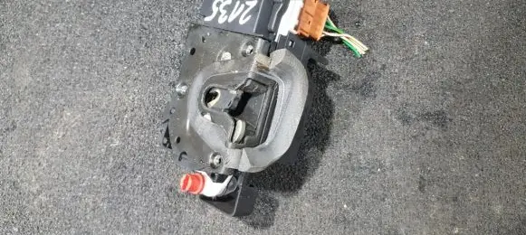 Peugeot 607 Rear door lock