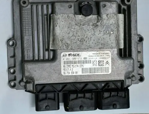 Peugeot 3008 I Engine control unit/module 9675495080 0261S06472 MEV1742