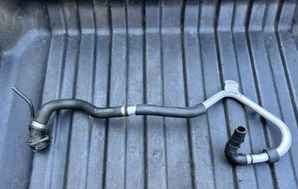 Mercedes-Benz C W205 Engine coolant pipe/hose A2058303102