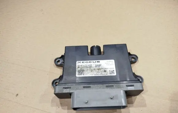 Renault Trafic III (X82) Adblue control unit 237G00625R 287G00535R