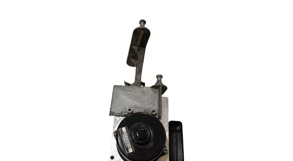 Mercedes-Benz C W203 ABS Pump A0054310712 A2095452932