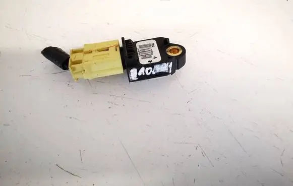 Lexus IS 220D-250-350 Airbag deployment crash/impact sensor 898310w040 89831-0w040