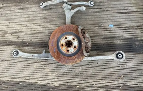 Audi A6 S6 C6 4F Front wheel hub spindle knuckle 4F0257