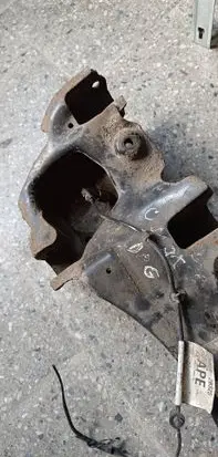 Ford Focus C-MAX Rear wheel hub spindle/knuckle 5a968
