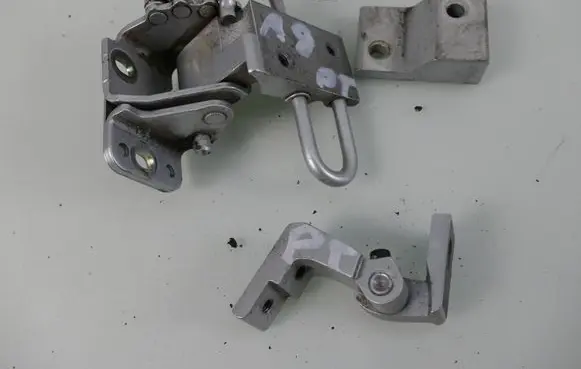 Audi A8 S8 D3 4E Rear door hinge set 4E0833412E