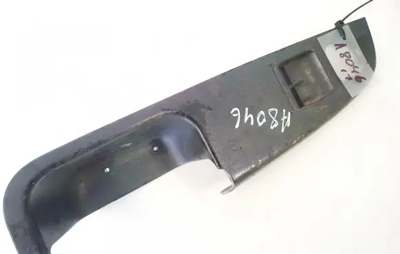 Saab 9-5 Front door window switch trim 1k3868049a