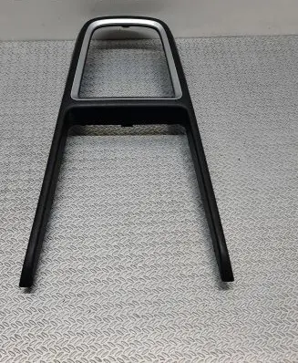 Suzuki Swift III Center console decorative trim 7585152
