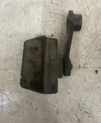 BMW X1 E84 Engine mounting bracket 6773193 50105010 80014925