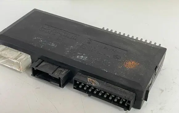 BMW 7 E38 Comfort/convenience module 61538364696 8364696