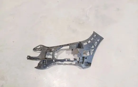 Mercedes-Benz E W212 Front bumper mounting bracket A2128853765