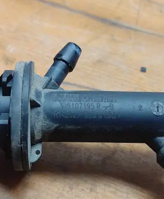 Renault Megane III Clutch master cylinder 306107195R