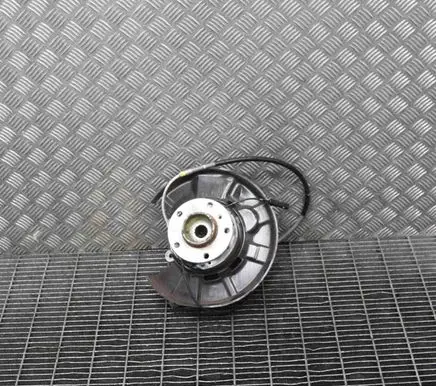 BMW 2 F22 F23 Rear wheel hub