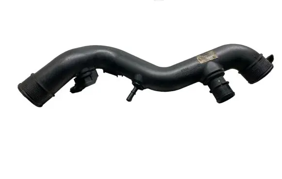 Ford Focus Intercooler hose/pipe R7N6A