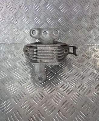 Opel Zafira C Engine mount vacuum valve 13472392