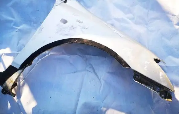 Toyota Corolla E120 E130 Fender 
