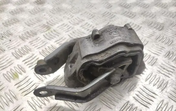 Volvo S80 Engine mount bracket F7021101
