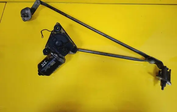 Mazda MX-3 Front wiper linkage and motor 849100-6760
