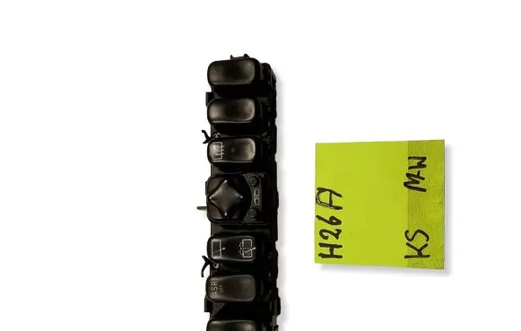 Mercedes-Benz A W168 Wing mirror switch 1688203610 33010901