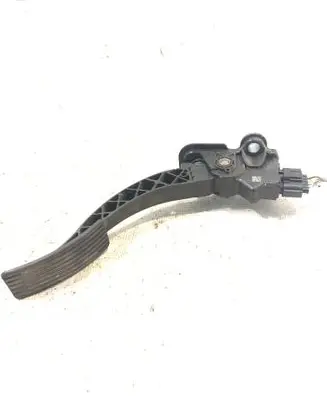 Peugeot 4007 Accelerator throttle pedal MN101544