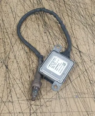 Mercedes-Benz S W222 Lambda probe sensor A0009058411