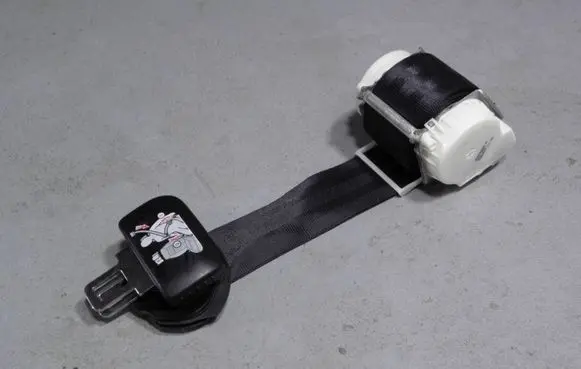 Volkswagen Touran I Third row seat belt 1T0857811
