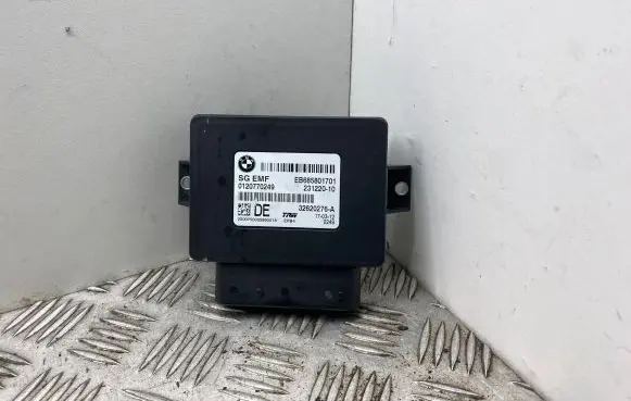 BMW 5 F10 F11 Hand brake control module 6858017