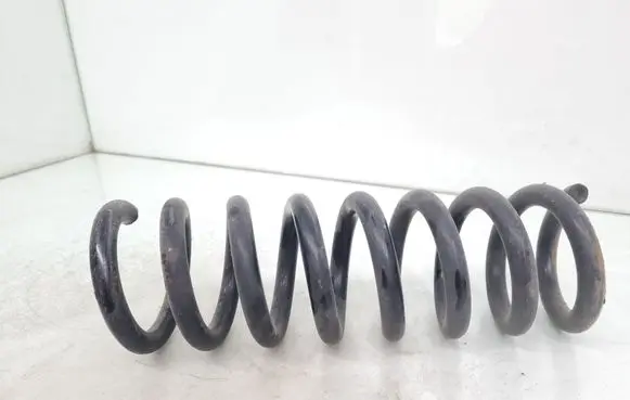 Mercedes-Benz C W204 Rear coil spring