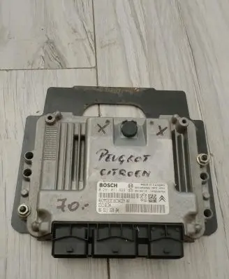 Citroen C4 I Engine control unit/module ECU 0281011629