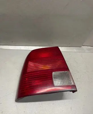 Volkswagen PASSAT B5 Rear/tail lights 084411925