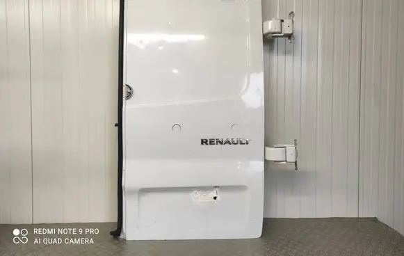 Renault Trafic III (X82) Back/rear loading door DRZWITYLNEPRAWE TWOJEAUTO882182990 RENAULTTRAFICIII