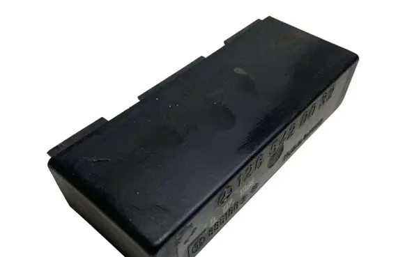 Mercedes-Benz E W124 Light module LCM 1265420032 895100 10071986