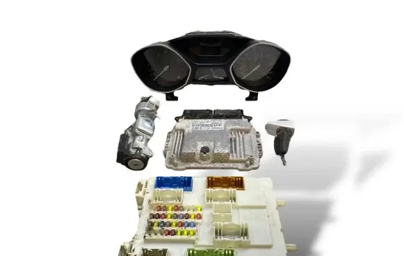 Ford Focus Engine ECU kit and lock set CV6112A650AME 0261S09146 CV6A12B684BB