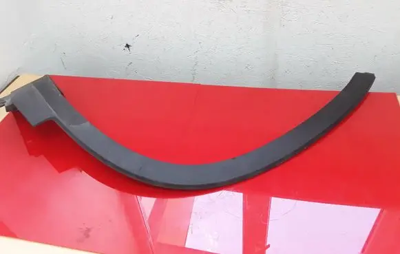 KIA Sorento Front arch trim 877132P010