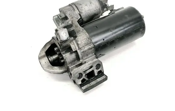 BMW 3 F30 F35 F31 Starter motor 857410202 8574102