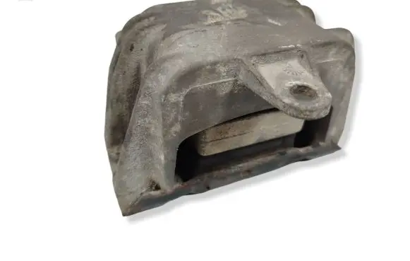 Volkswagen Sharan Engine mount bracket 7M3199555