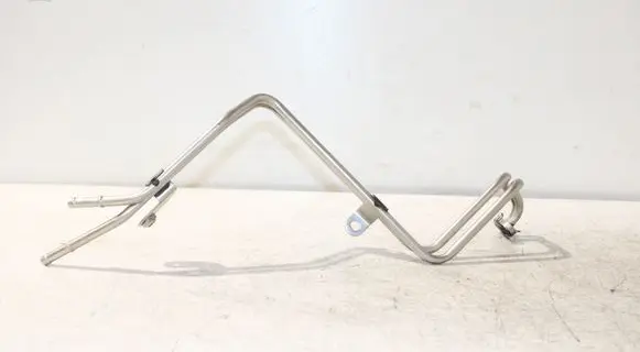 Volkswagen PASSAT B8 Engine coolant pipe/hose 04E122157BR