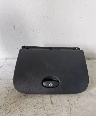 Citroen C5 Glove box