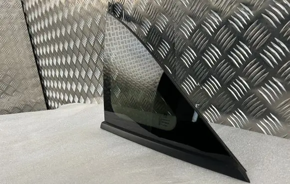 Hyundai Tucson IV NX4 Rear side window