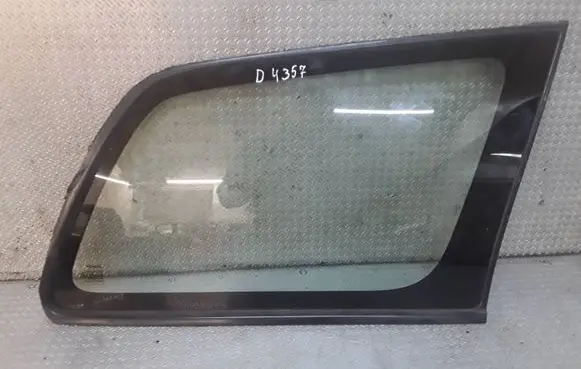 Toyota Corolla E120 E130 Rear side window 