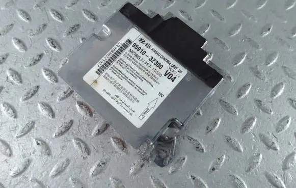 Hyundai i40 Airbag control unit/module 959103Z300 3Z95910300