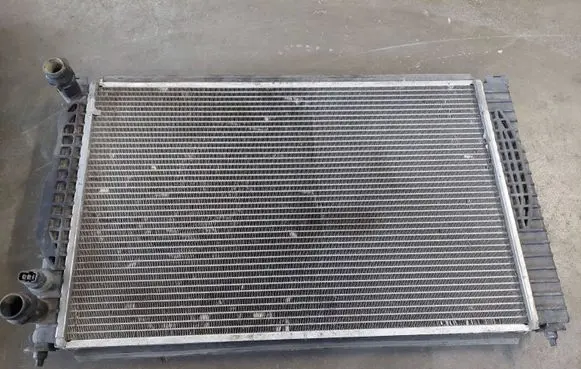 Audi A4 S4 B5 8D Coolant radiator
